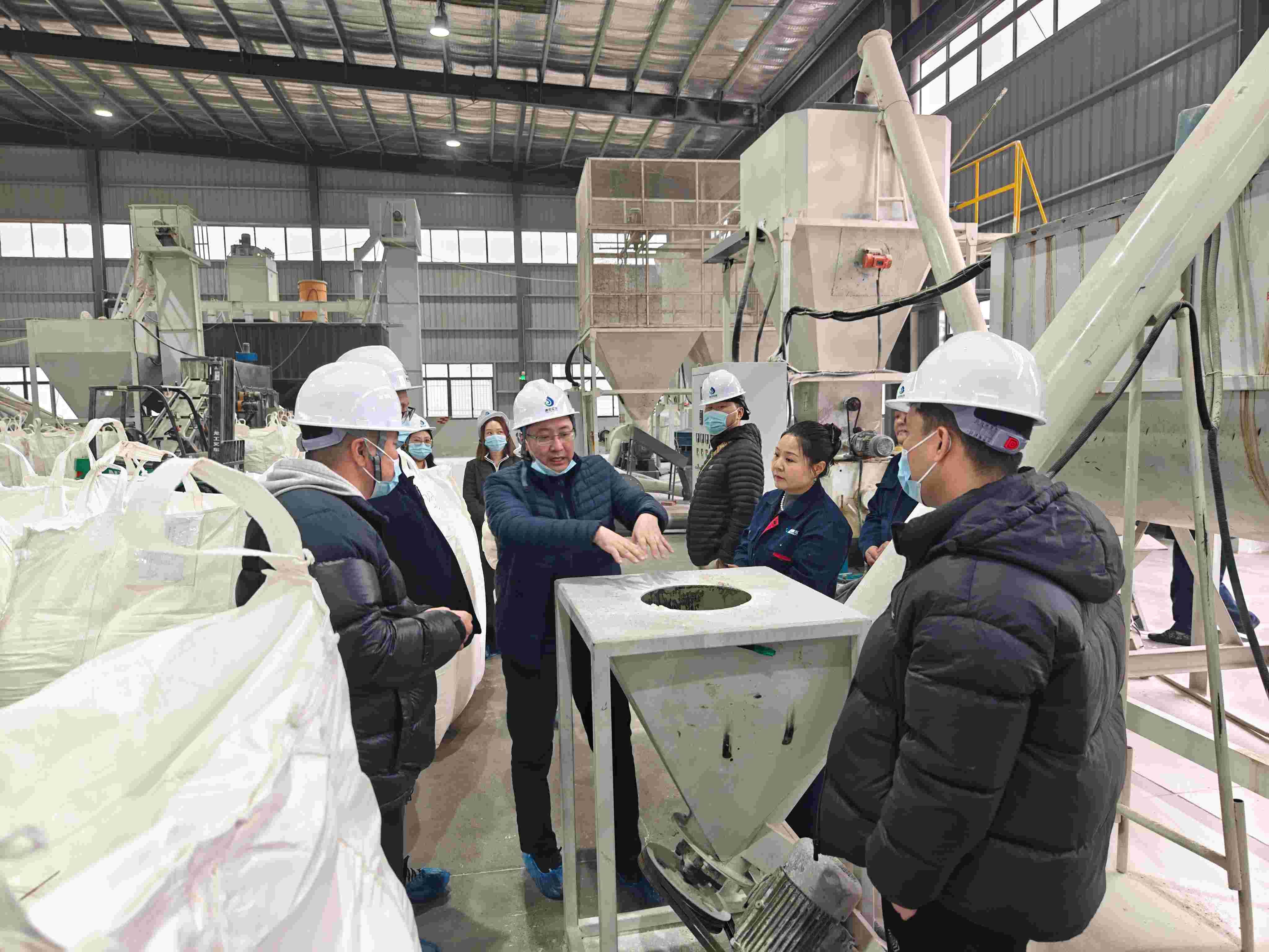 蒙古客户莅临达州厂区调查互换，，，，，，同谋绿色发展新篇章
