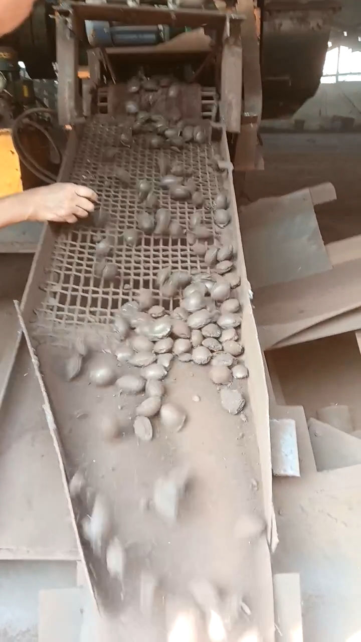 粘合剂在转底炉球团造备中的作用是什么？？？？？